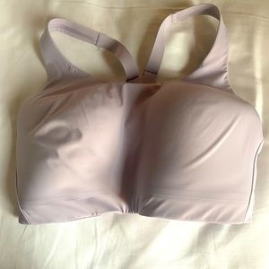 Athleta advanced bra sports bra. Size 36 DD.